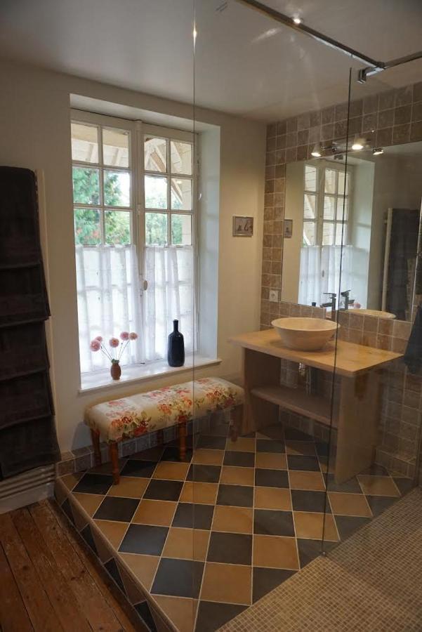 La Maison Du Gardien, Chateau De Lavenue Casa de Férias *